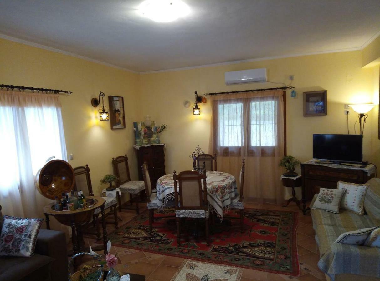 Villa Silvia Ágios Matthaíos Eksteriør bilde