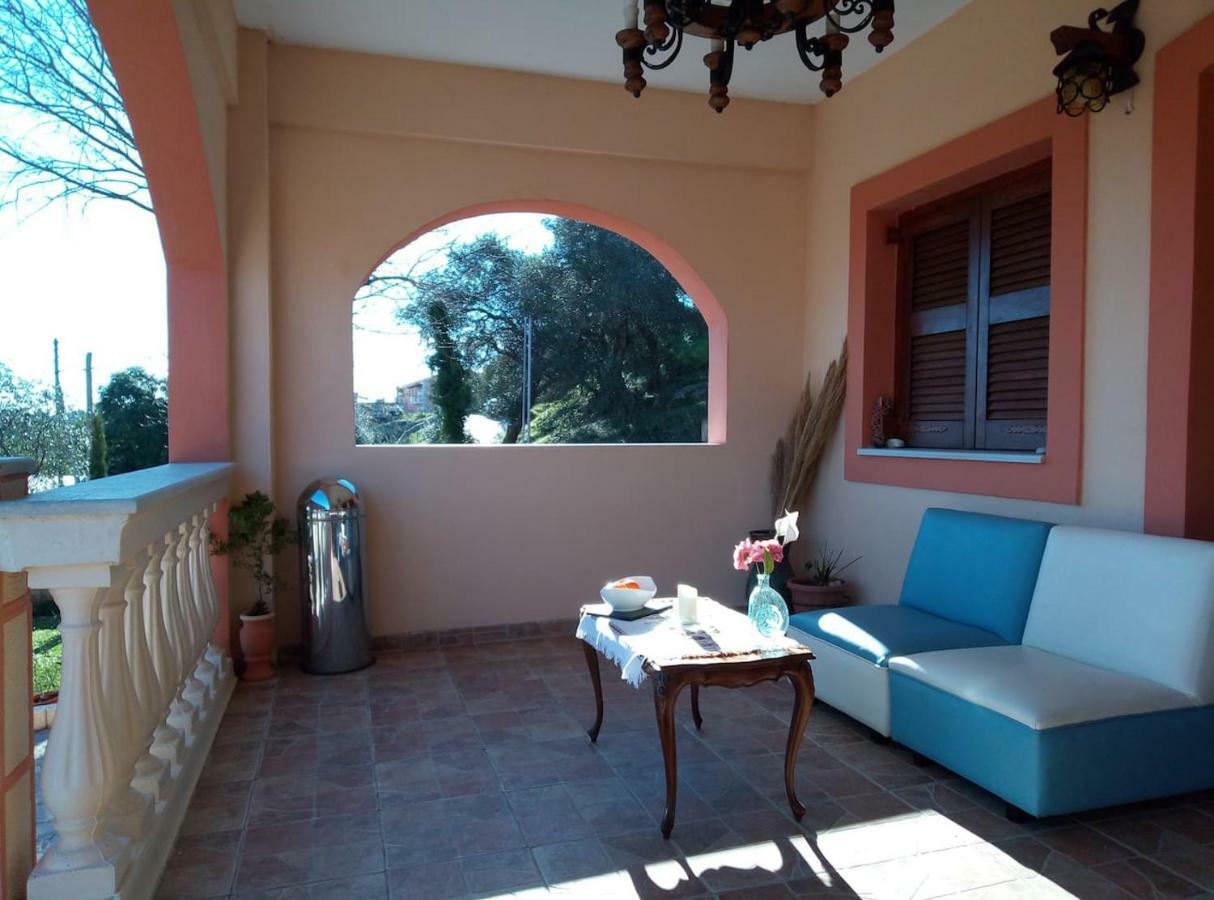 Villa Silvia Ágios Matthaíos Eksteriør bilde